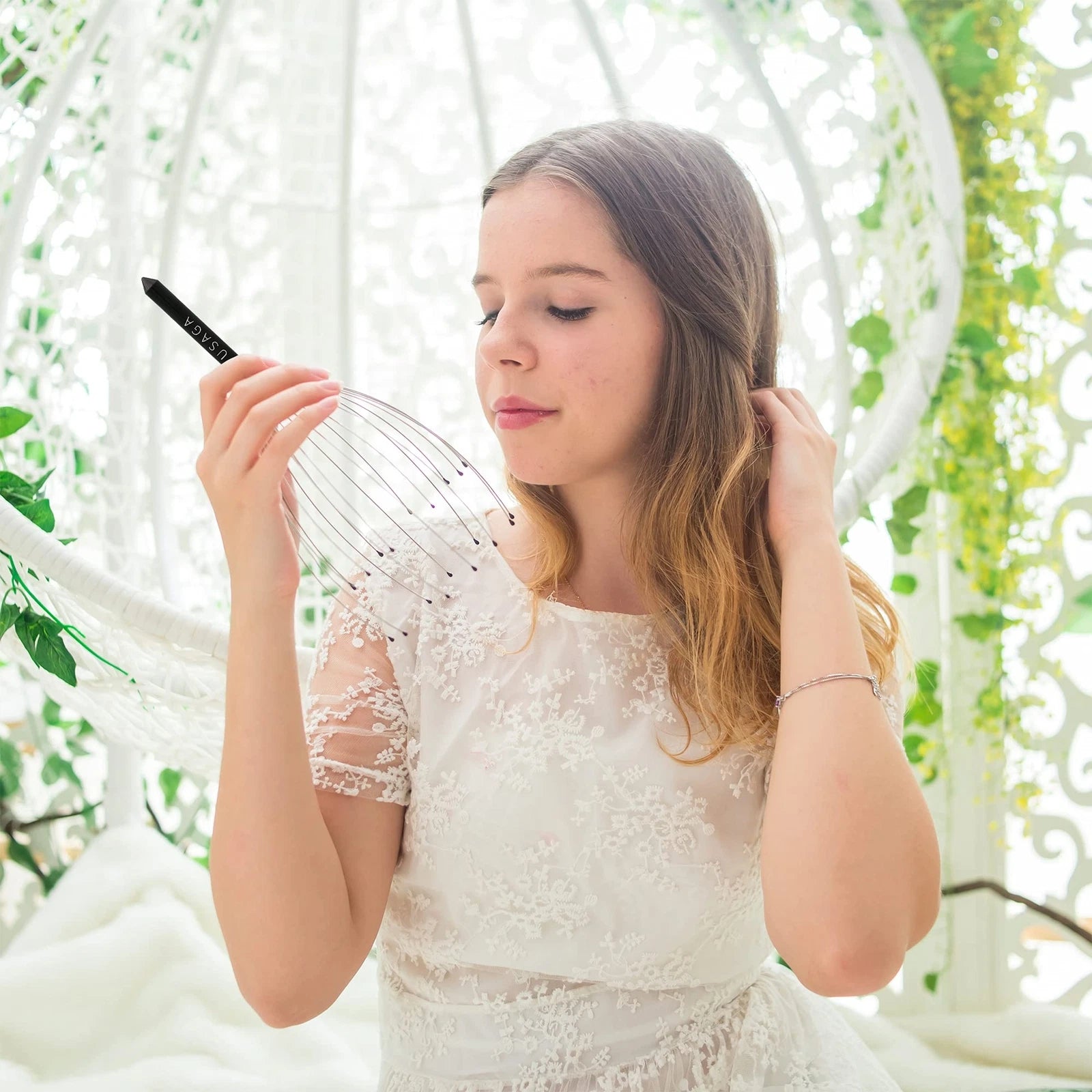 20 Fingers Head and Back Massager Extendable Scalp Scratcher for Relaxation