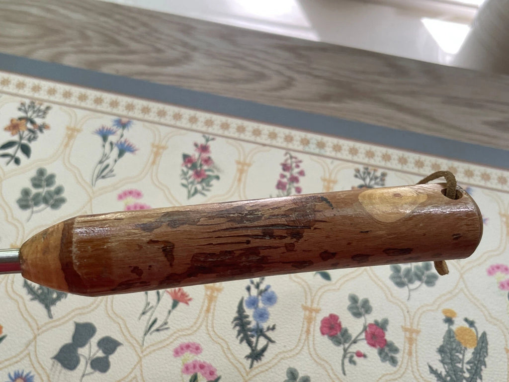 Metal Animal Bear Claw Back Scratcher w/ Wooden Handle 24"