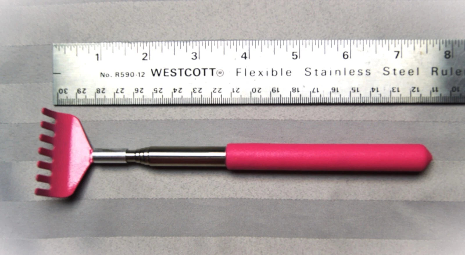 PINK Telescoping Back-Scratcher Rake Style Rubber Handle NEW